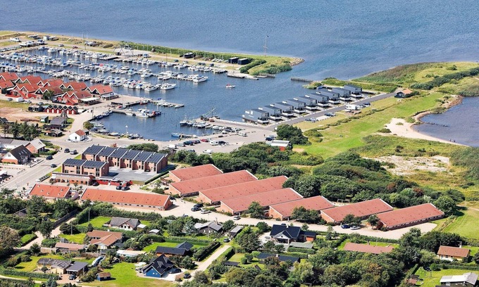 Bork Havn House | 4 person holiday home on a holiday park in Hemmet