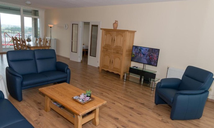 Breskens Apartment | 4-persoons vakantieappartement met waanzinnig uitzicht - Port Scaldis 11-102