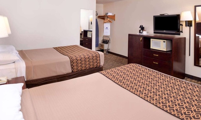 Atlantic Hotel | 4 Rooms w/Complimentary Breakfast & Kitchenette – Perfect for One-Night Stays