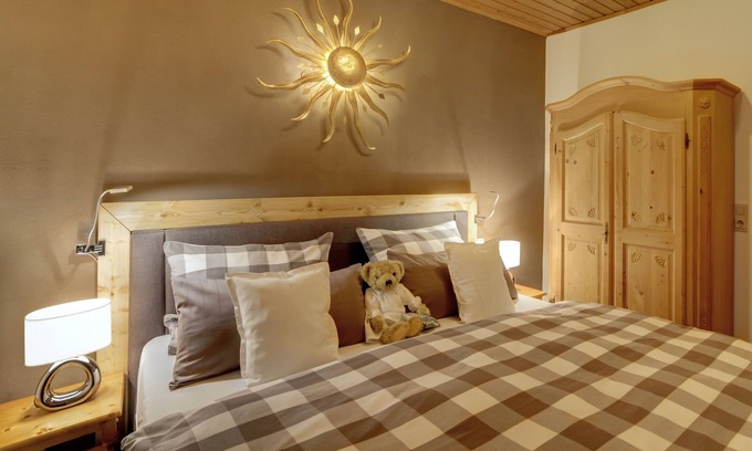 Bodenmais Apartment | 4 star comfort vacation apartment in a country house style with a tiled stove