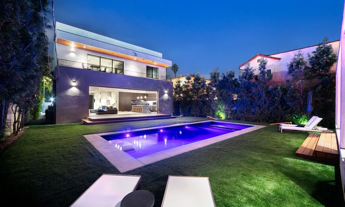 Melrose House | 4 Story West Hollywood Villa with Movie Theater, Sauna & Rooftop