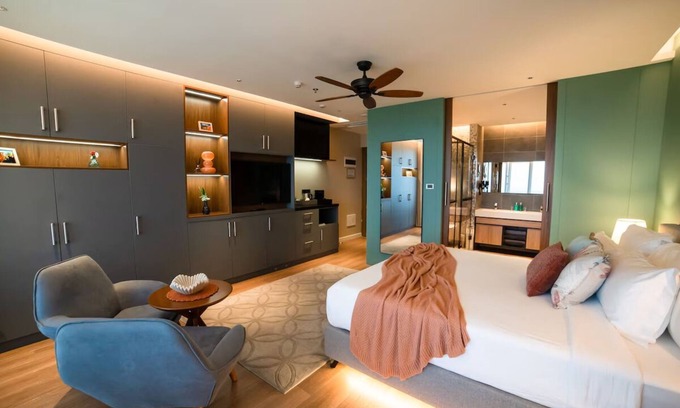 Oranjestad Resort | 4 Units | Tropical Island Oasis w/Modern Amenities & Scenic Ocean Views