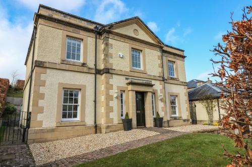 Kelso House | 40 Bowmont Court
