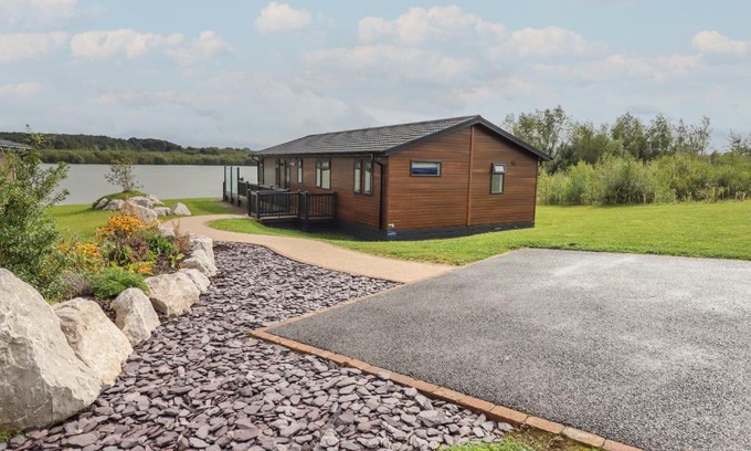 Oakmere House | 40 Delamere Point