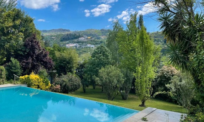 Santa Cruz do Douro House | 400 m² House ∙ 5 bedrooms ∙ 10 guests