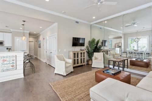 King City House | 400 Ocean Blvd. #1200