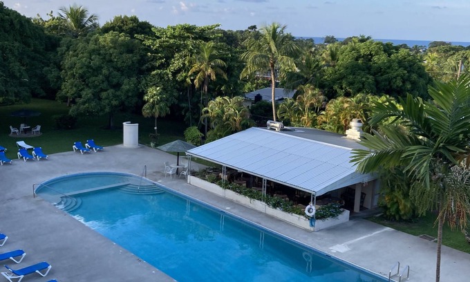 Sunset Crest Apartment | 409 Golden View - 1 Bedroom Apartment, Sunset Crest , Holetown, St James
