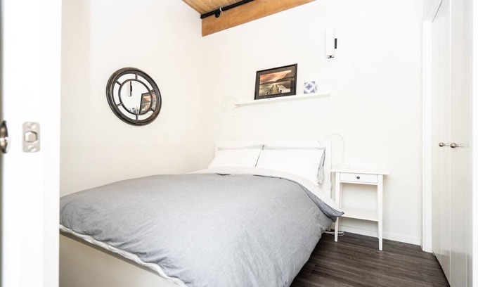 Exchange District Condo | (409) Market Ave+Exchange District+2BR 1BATH +Fast WiFi(139)