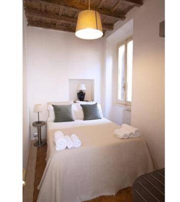 Rione III Colonna Apartment | 42 m² Apartment ∙ 4 guests