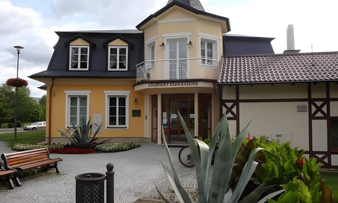 Klasterec nad Ohri Hotel | 42 m² Hotel ∙ 4 guests