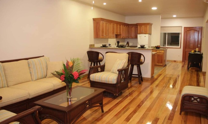 Isla de Utila Villa | #443- 2Bed 2 Bath Brand New Beauty!