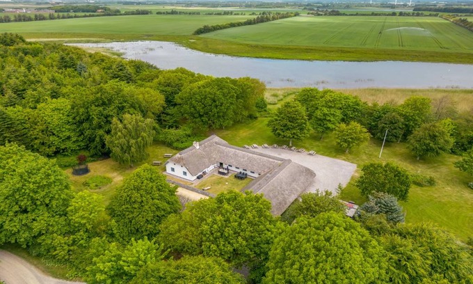 Bækmarksbro House | 450 m² House ∙ 9 bedrooms ∙ 21 guests
