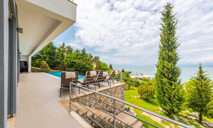 Shkoder Villa | 450 m² Villa ∙ 4 bedrooms ∙ 8 guests