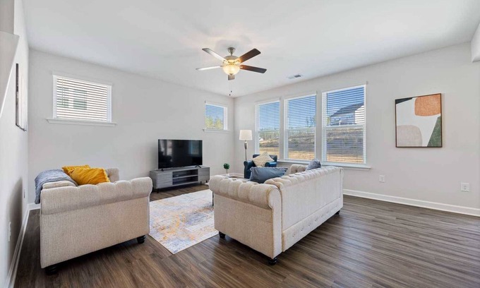 Clayton House | 4B3B/Golf Club/Harris Teeter in Clayton #41949