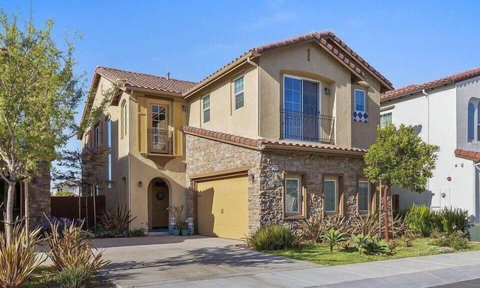 Oxnard Apartment | 4BD Oxnard Villa: Long Term, Short Term Available