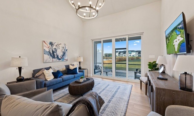 Long Neck House | 4BR/3.5BA Townhome|Private+Gated|Great Stay+Linens