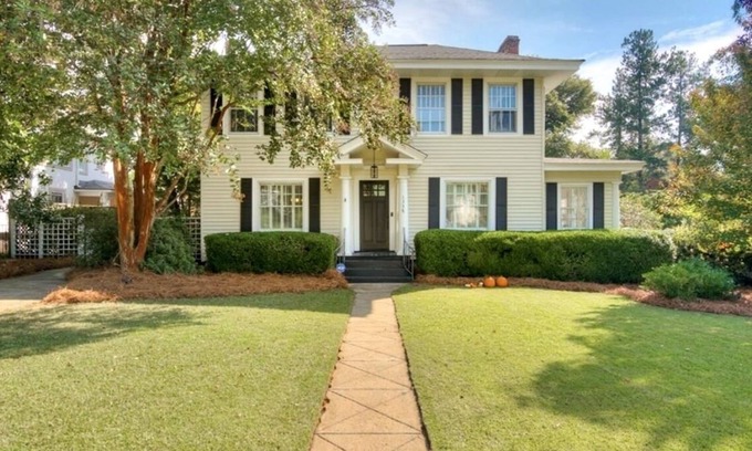 Forest Hills House | 4BR/3BA Home for Masters in Historic District