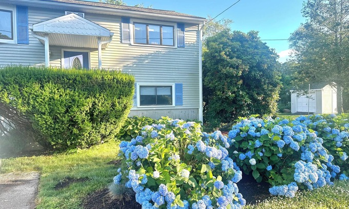 Charlestown House | 4BR Coastal Cottage with Private Beach and Private Beachside parking