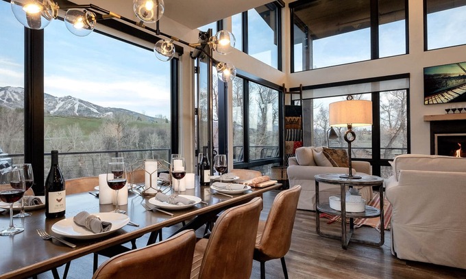 Steamboat Springs House | 4BR + Hot Tub + Deck + Mountain Views - Hilltop Chateau