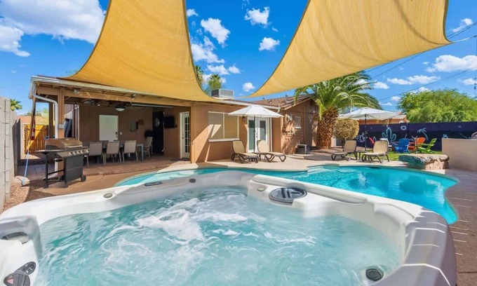 Tempe House | 4BR Scottsdale Tempe Oasis! Heated Pool & Hot Tub!
