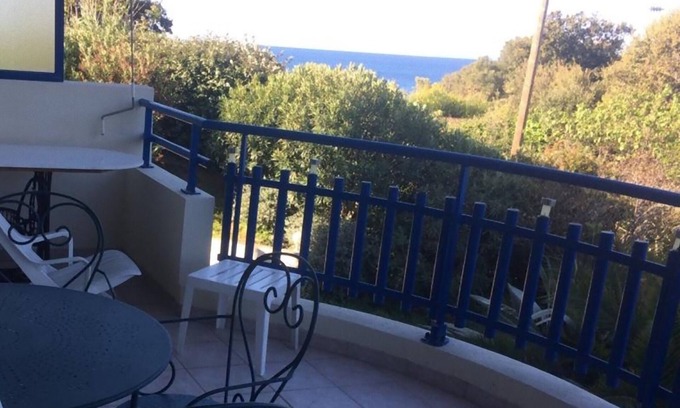 Le Dramont Apartment | 4pers St Raphaël vue mer+Esterel au pied. garage park WIFI Ch+2superposés+canapé