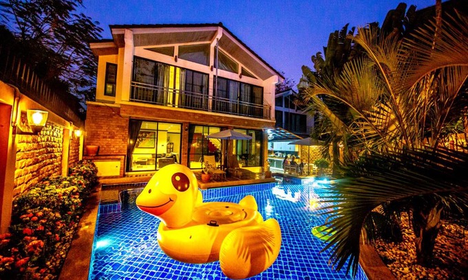 North Pattaya Villa | 4poolvillas