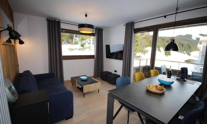 Les Saisies Apartment | 4th floor, view mountain, balcony, parking, tv, 48m², Les Saisies