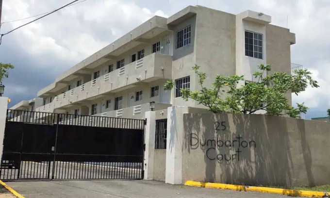 Eastwood Park Apartment | 5-7 minutes from halfway tree