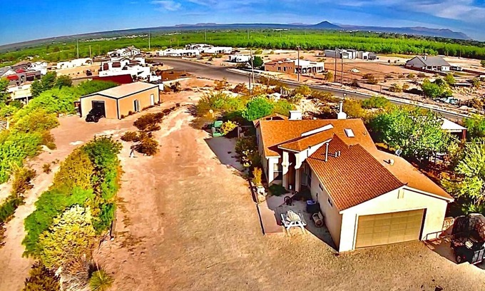 Mesilla Park House | 5 Acre Horse Ranch next to University.