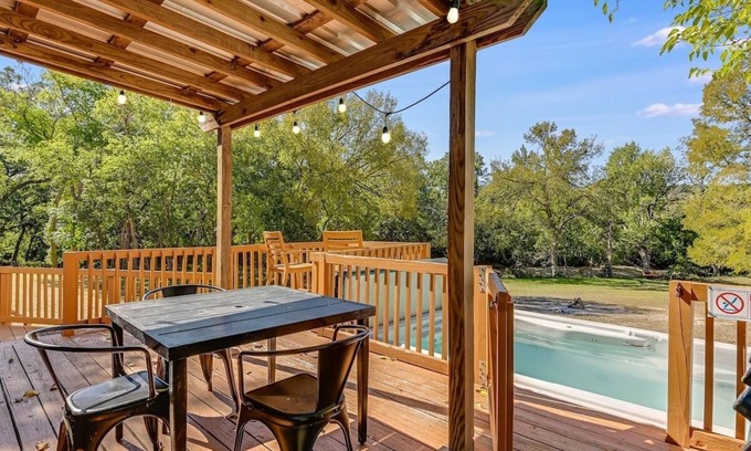 Belton House | 5 acre Retreat Waterfront! Kayaks, Disc golf +