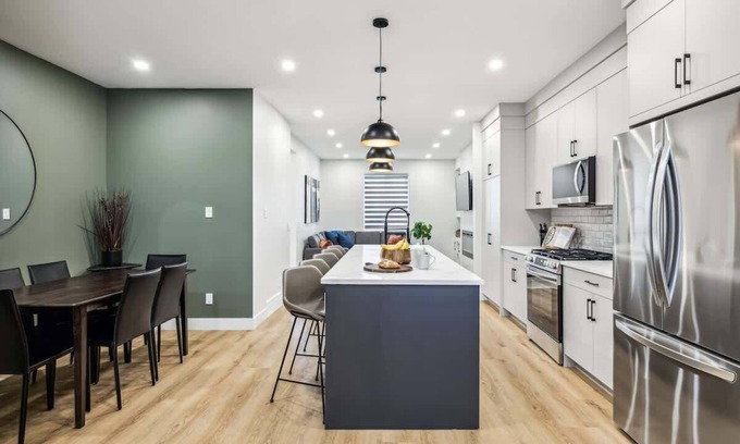 Southwest Calgary House | 5 BDRM, 3 King Beds, Two Suites-Perfect Group Stay