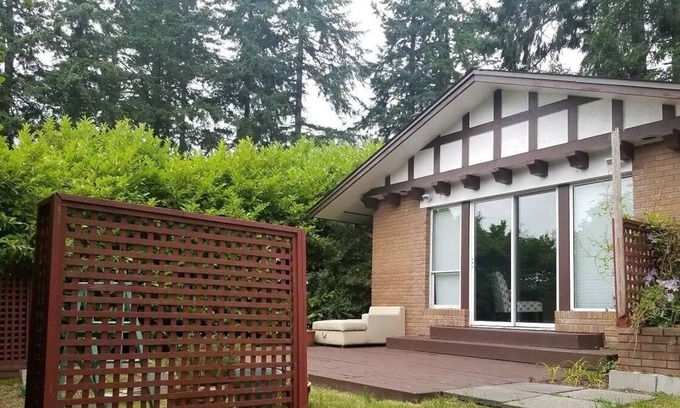 Delta House | 5 BED 2 BATH | DELTA | HIDEAWAY