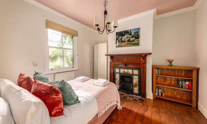 Cambridge House | 5 Bed Period House in Historic Heart of Cambridge