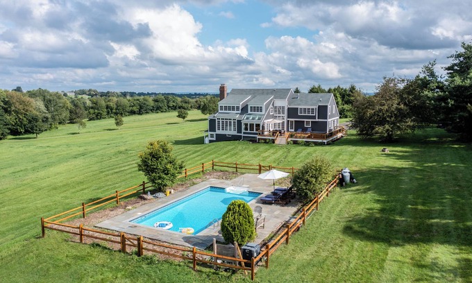 Bethlehem Village House | 5 bedroom, 14 acre private estate