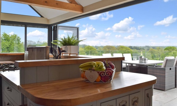 Cardigan Cottage | 5 bedroom accommodation in Llangoedmor, near Cardigan