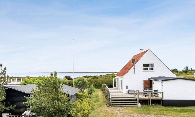 Agger House | 5 bedroom awesome home in Vestervig