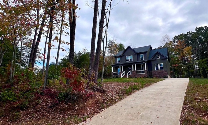 Westport House | 5 Bedroom Family Home in Denver - Westport - Lake Norman