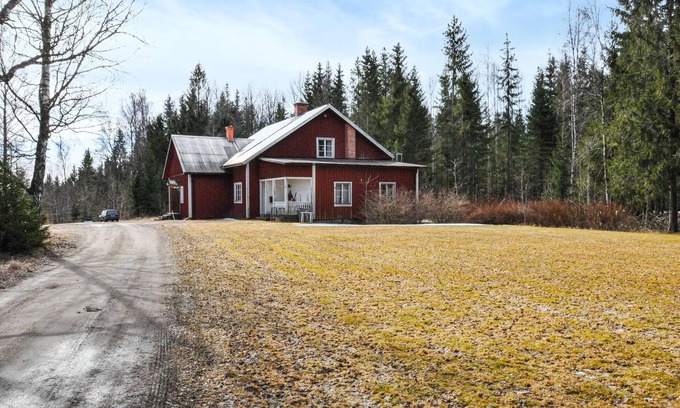 Molkom House | 5 bedroom nice home in Södra Rådom