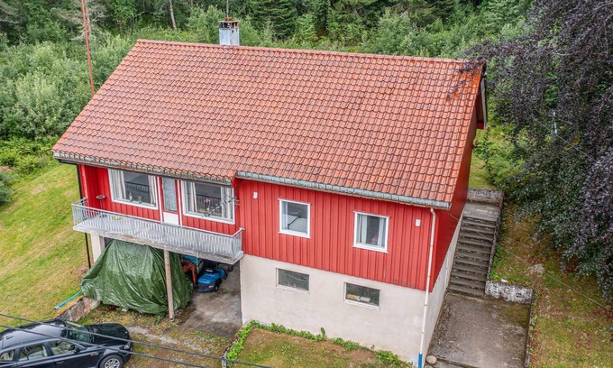 Vestnes House | 5 bedroom pet friendly home in Vestnes