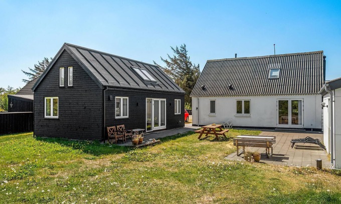 Stenbjerg House | 5 bedroom stunning home in Snedsted