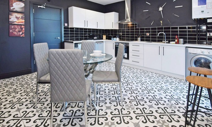Crewe House | 5 Bedroom Townhouse @ Henry Street Crewe