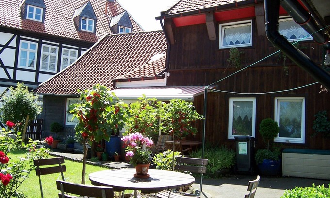 Goslar Old Town House | 5 bedrooms, quiet town location, garden, 2 parking spaces, 200m to market square