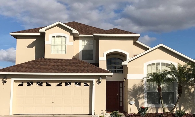 Eagle Pointe South House | 5 BR/4 BA/2-Floors/Keyless Entry/Contactless Check-In/1-Day Between Rentals/WiFi