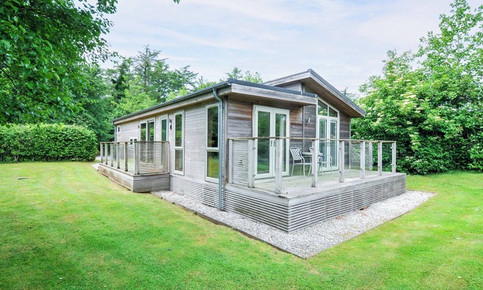 Dobwalls Cottage | 5 FARAWAY FIELDS, romantic, luxury holiday cottage in Dobwalls