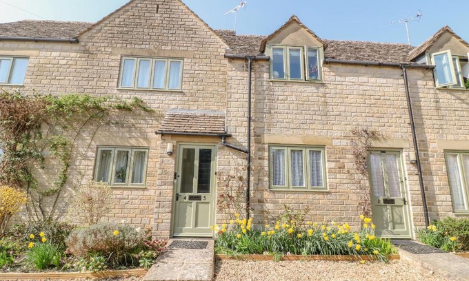 Bibury Apartment | 5 Jubilee Court