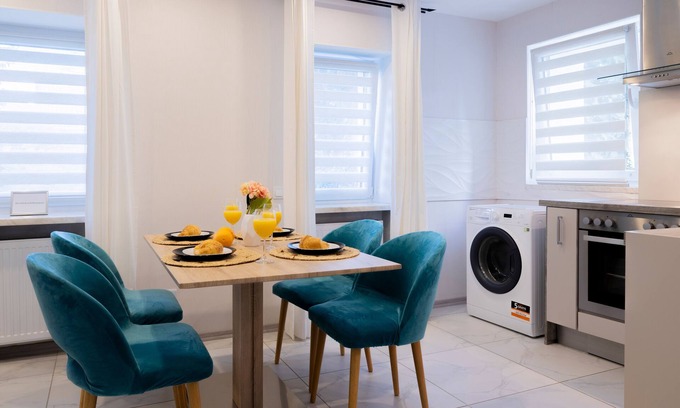 Heiligenwald Apartment | 5 minutes from the pond with great hiking and biking trails