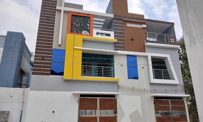 Tiruvannamalai House | 5 minutes walkable from idukkupilaiyar kovil ,family room for 4 to 5 members