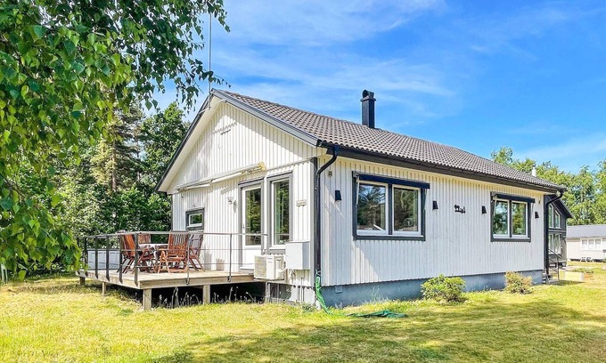 Timmernabben House | 5 person holiday home in 38472