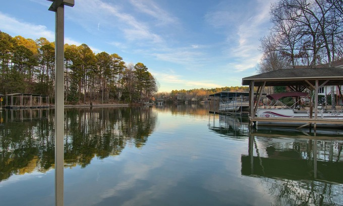 Hot Springs Village House | 5000 SF 6 BR Lake Balboa Golfers & Boaters Dream Home