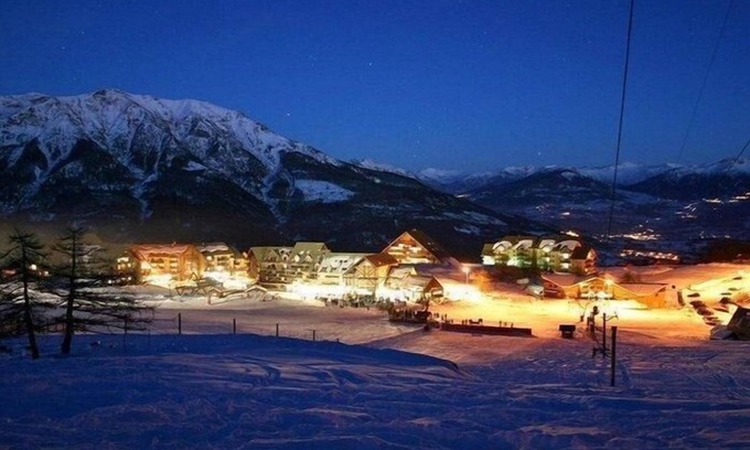 Reallon Apartment | 50m from shops, 3rd floor, view ski slopes, balcony, tv, 20m², Réallon